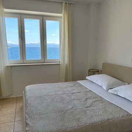 Leo Front * Podgora (Split-Dalmatia)