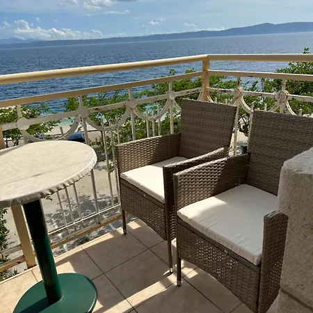 Leo Front Podgora (Split-Dalmatia)